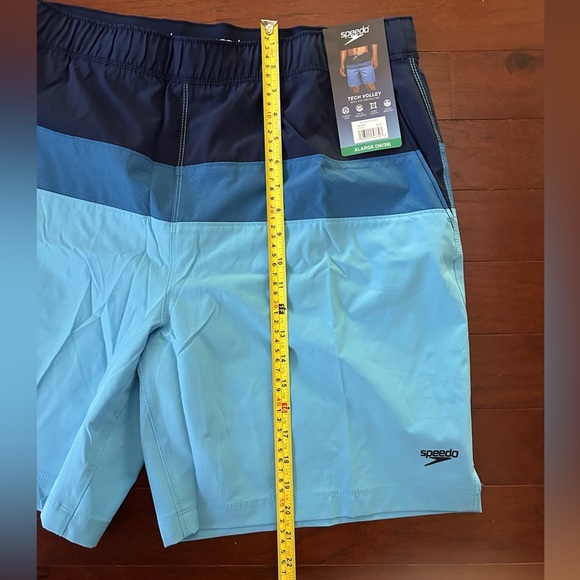 NWT Speedo Men's Tech Volley UPF50+
Swim Shorts trunks Size XL Blue Blocks - Picture 4 of 9